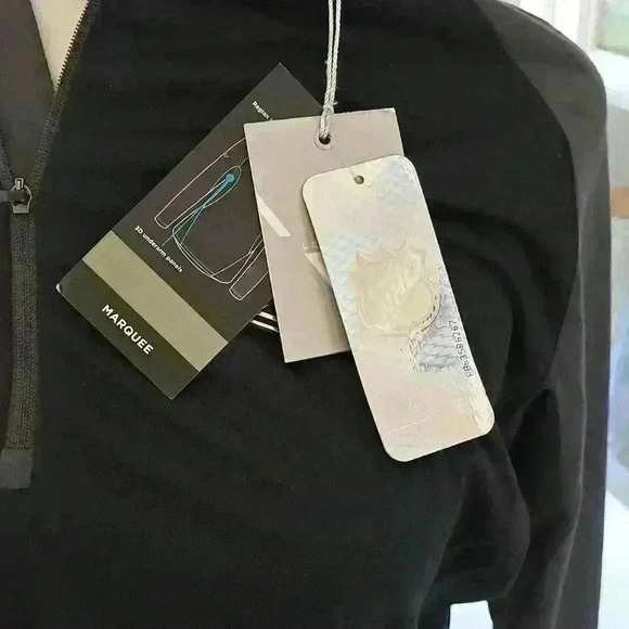 Level Wear - Marquee Light Weight Jacket w/ NHL badge - Black/Grey - L - Picture 5 of 6